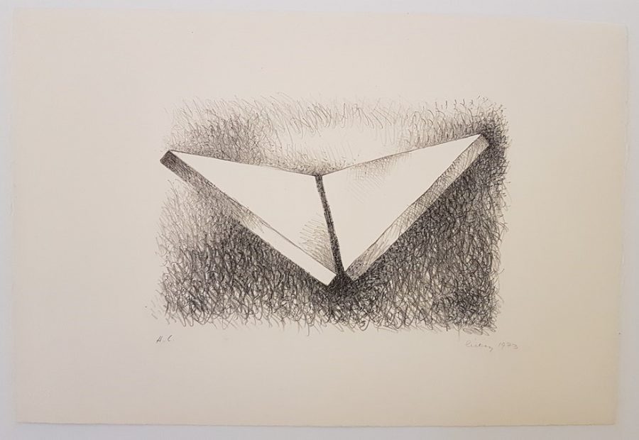 Two triangles dithedral