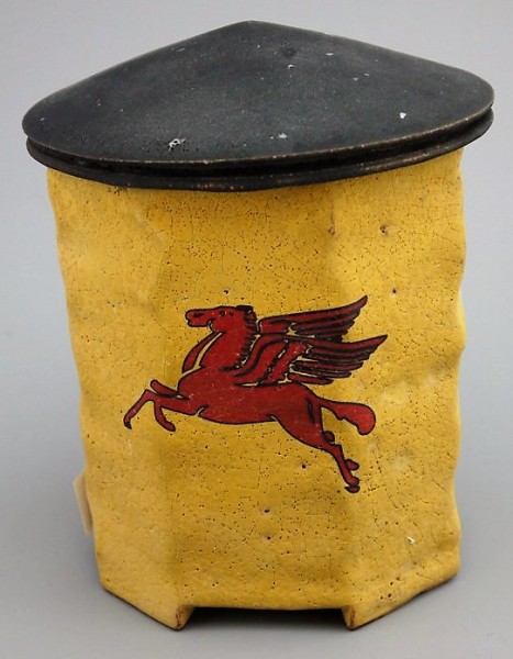 Pegasus Oil Tank - Covered Jar