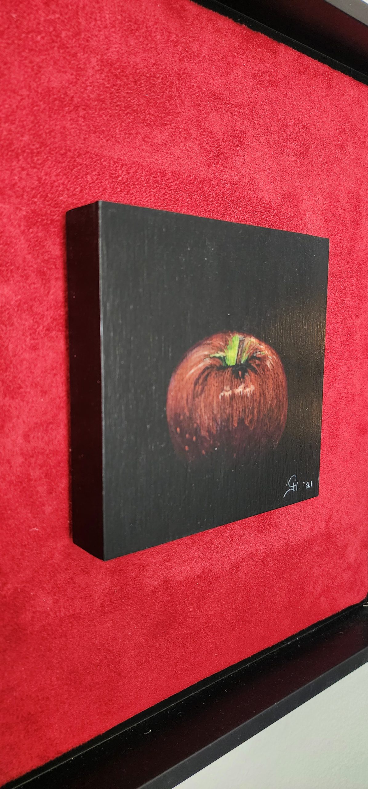 Cerbera_Gallery_Genevieve_Hamel_2302_11_Red_Apple_5x5x1_on_13-5x13-5x2_02 Red Apple