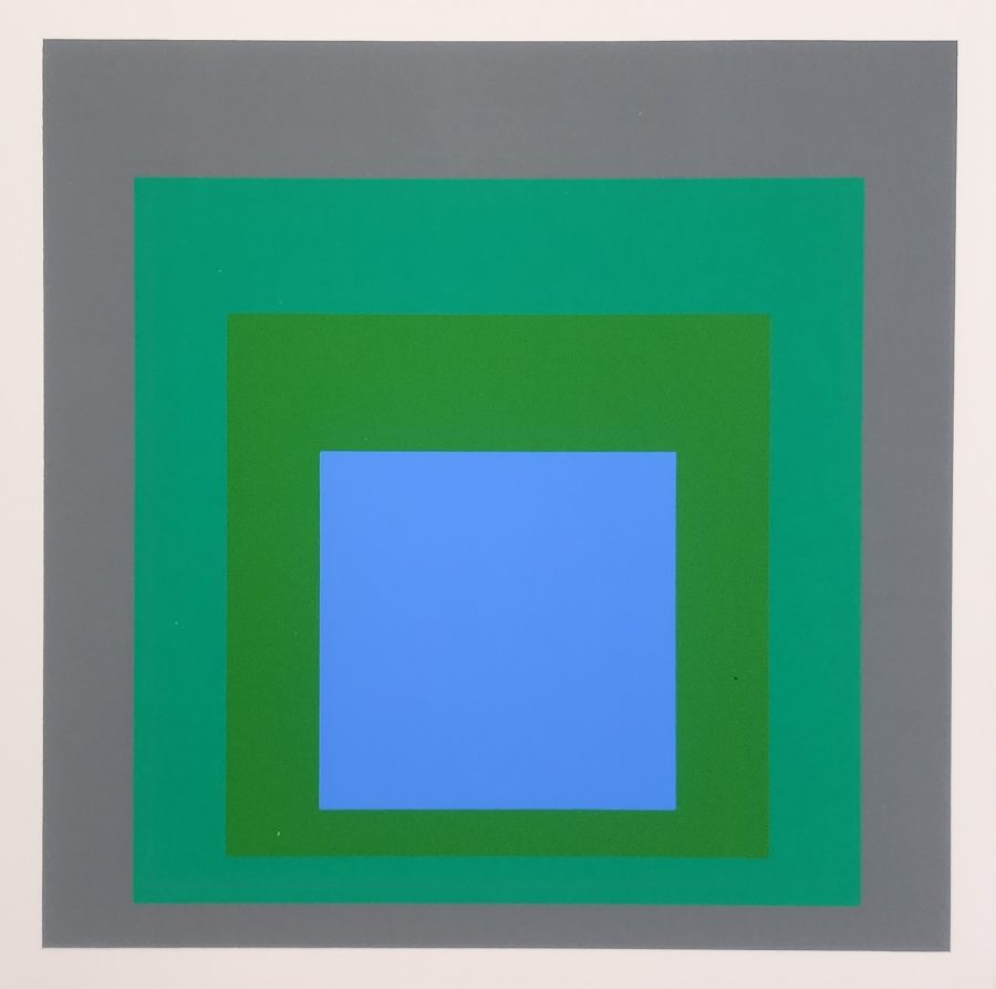 Homage to the Square: Blue Look
