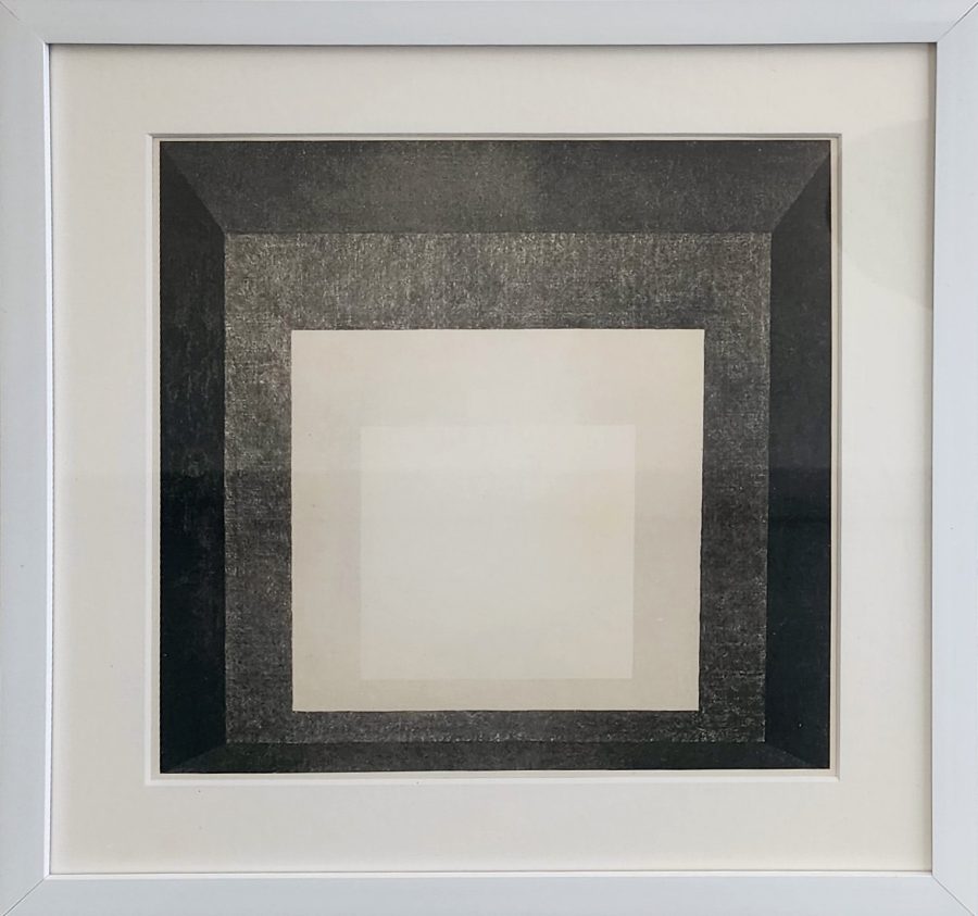 Homage to the Square (Hommage au Carre)